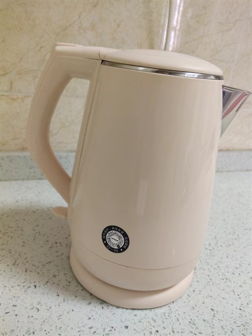 烧水壶电水壶，九阳牌 只